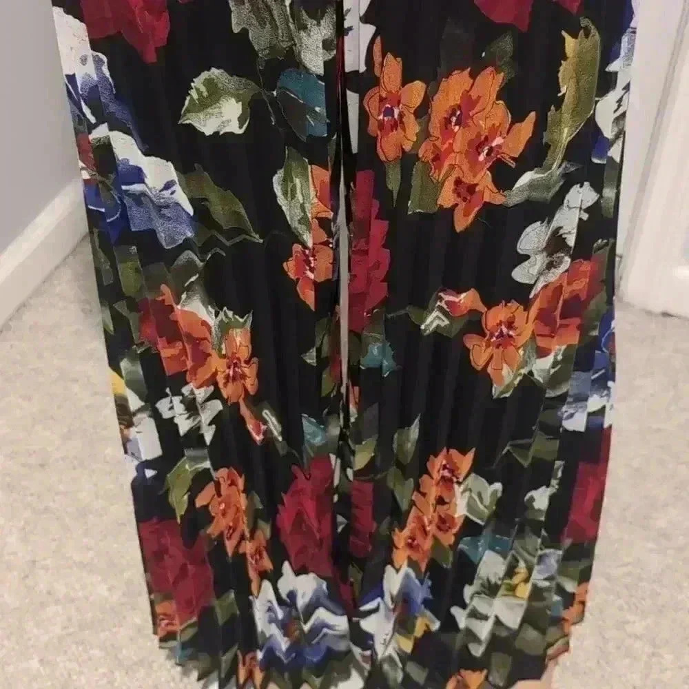 Groovy pants - Picture 4 of 9